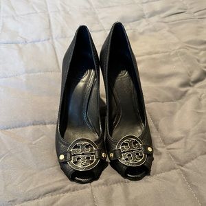 Tory Burch Amanda peep toe wedge